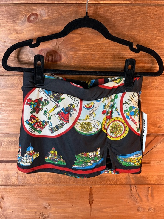 Urban Outfitters Pants - Urban Outfitters Black Multi-Color Wurope Theme Patterned Skort Size XS 🖤❤️